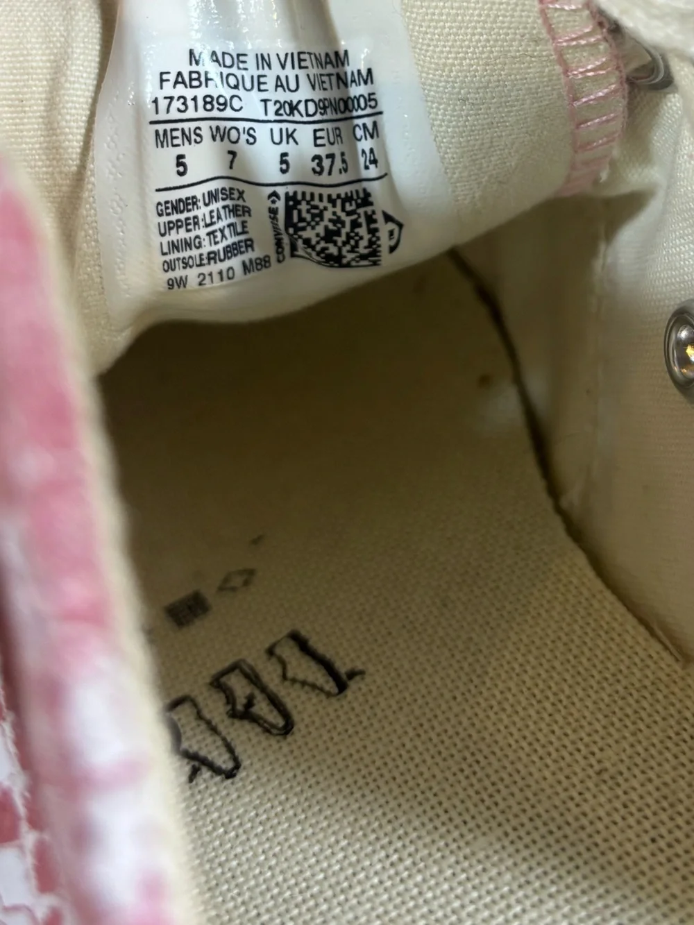 Converse women’s size
